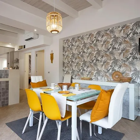 Gemma Mare E Piscina Riscaldata Villa