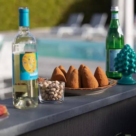 Gemma Mare E Piscina Riscaldata *