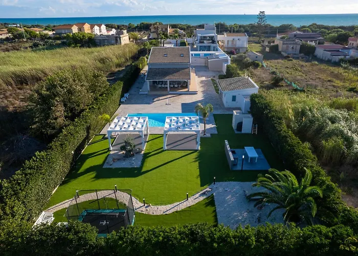 Gemma Mare E Piscina Riscaldata Villa *